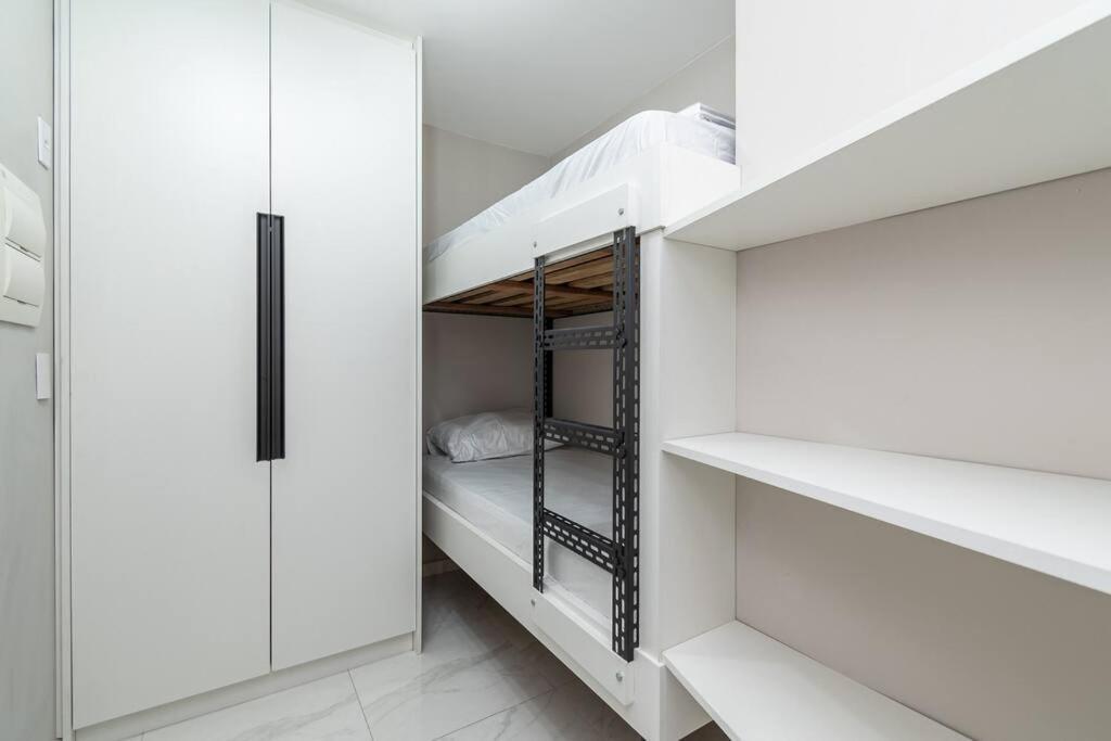 Apartamento Novo Augusta 14 *
